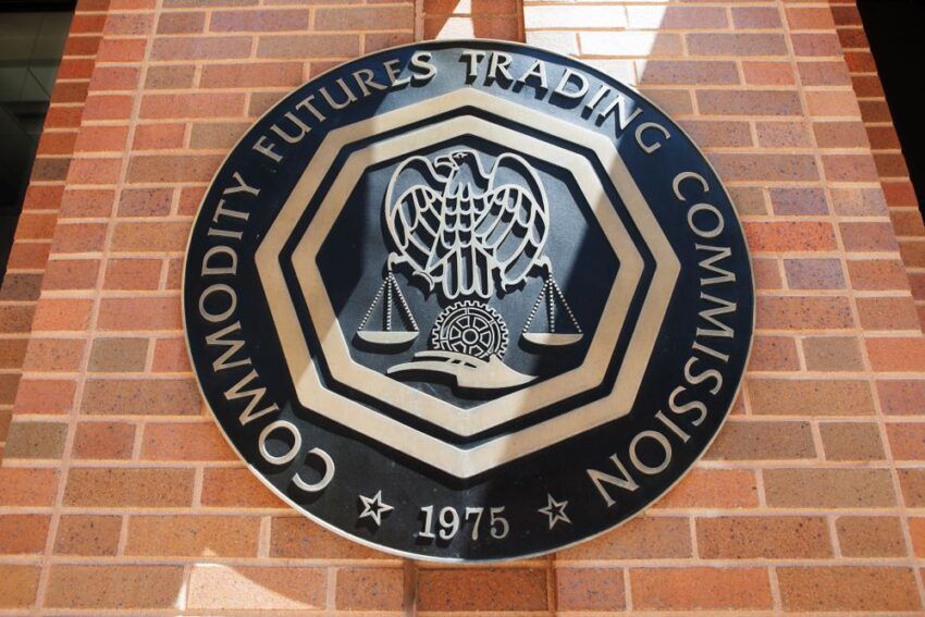 Przewodniczący CFTC zwraca się do Kongresu o więcej regulacji i uprawnień dla agencji
